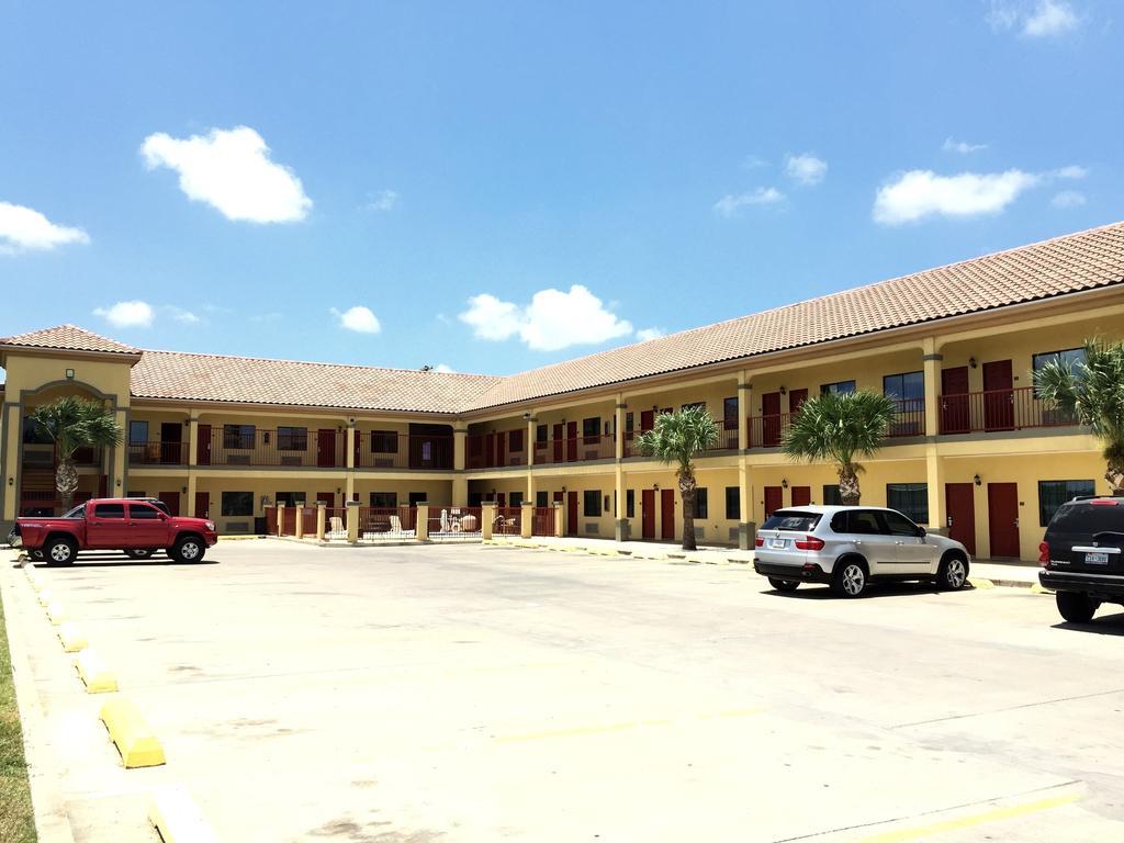 Boca Chica Inn And Suites Brownsville Kültér fotó
